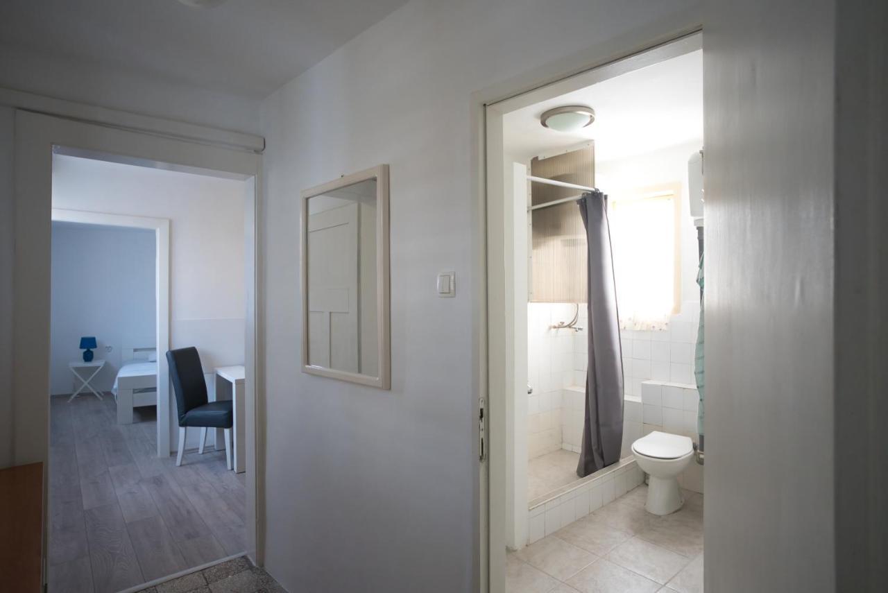 Apartment Fly Split Eksteriør bilde